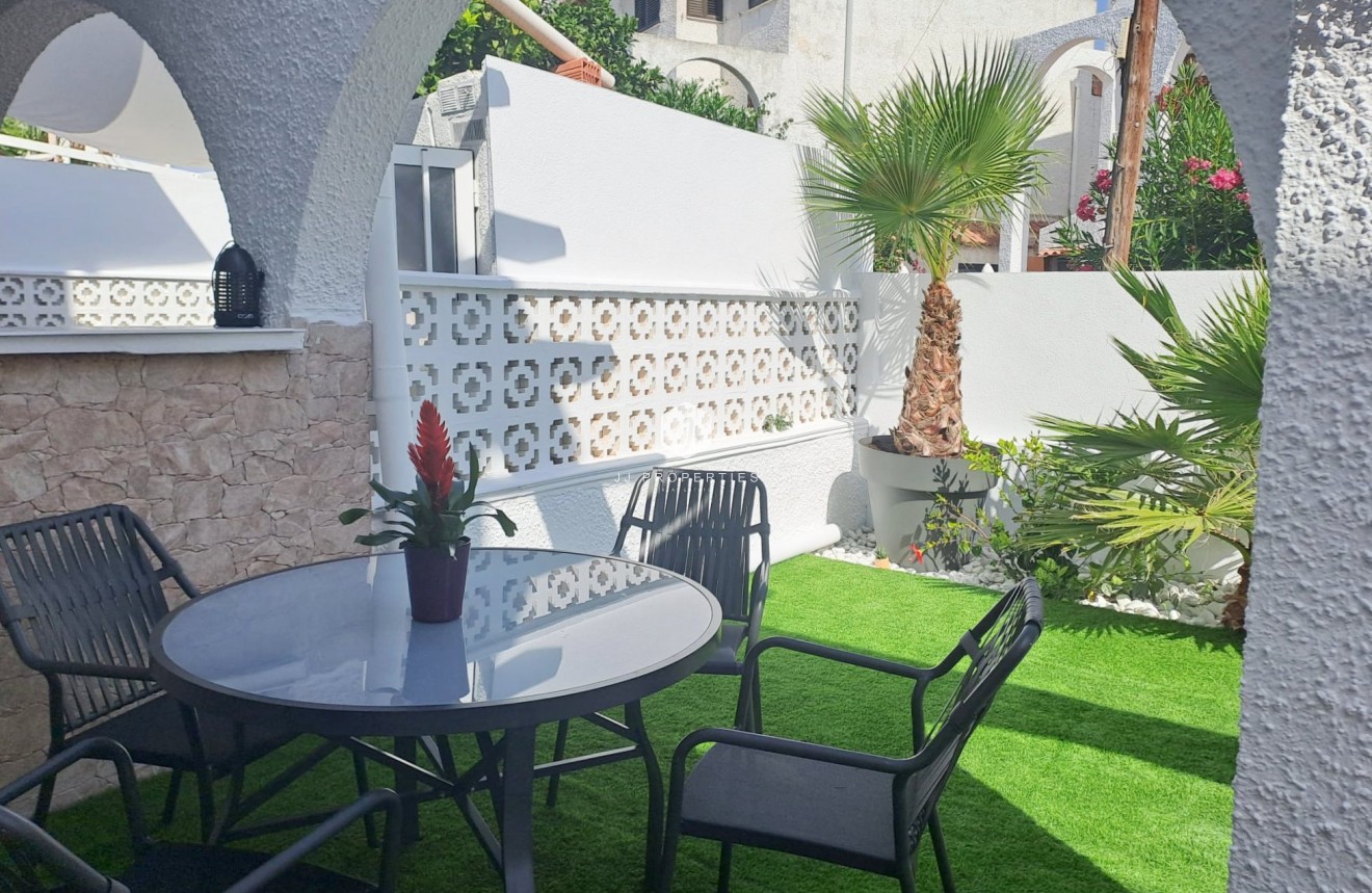 Tweedehands - Chalet -
Torrevieja - Costa Blanca