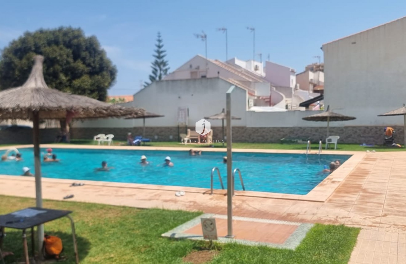 Tweedehands - Chalet -
Torrevieja - Costa Blanca