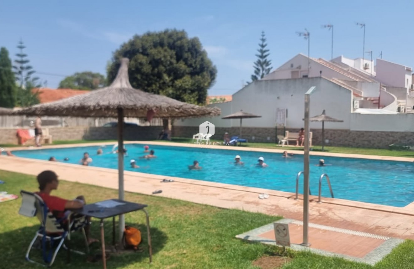 Tweedehands - Chalet -
Torrevieja - Costa Blanca