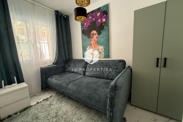 Tweedehands - Appartement / flat -
Torrevieja - Costa Blanca