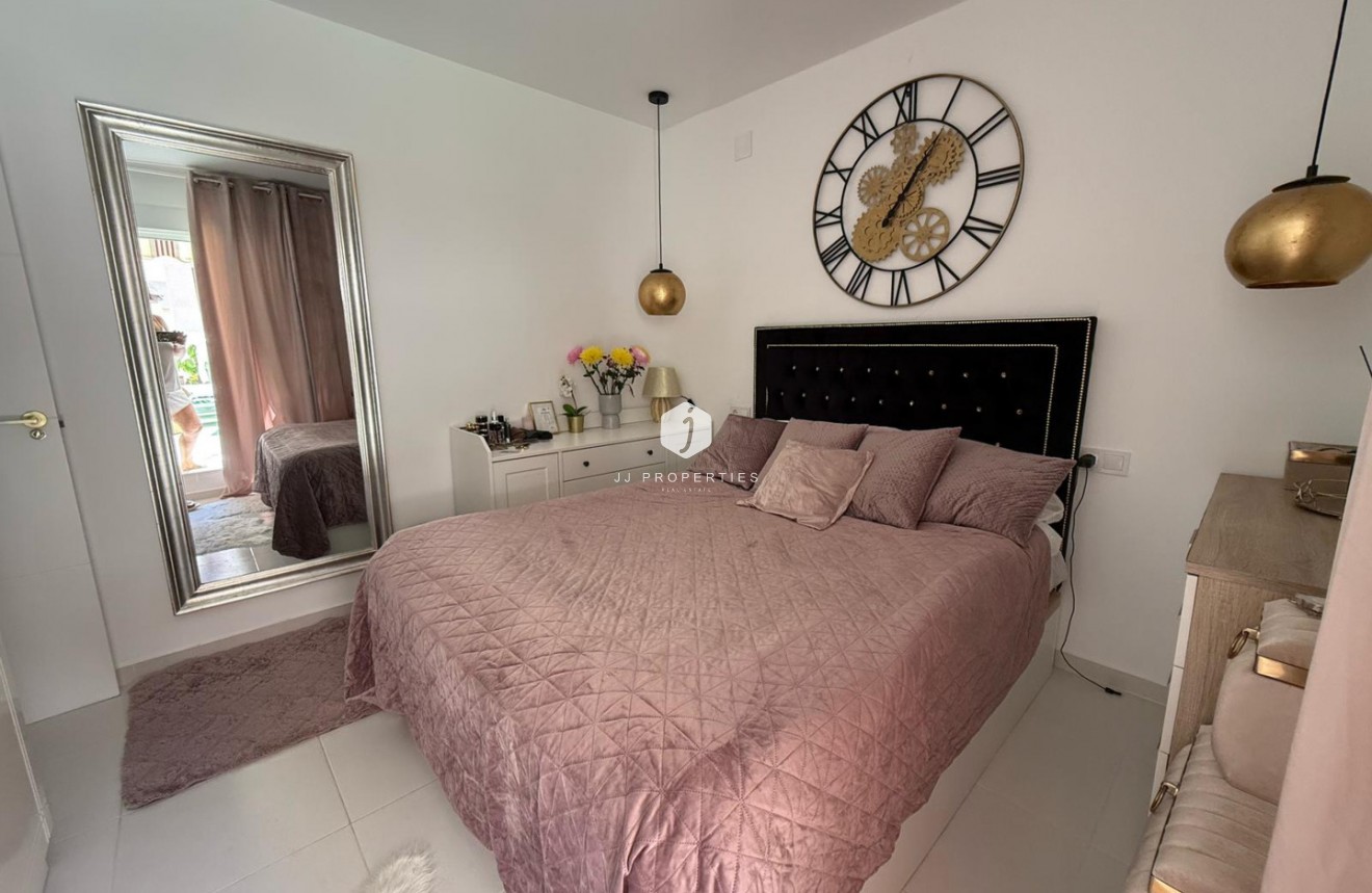 Tweedehands - Appartement / flat -
Torrevieja - Costa Blanca