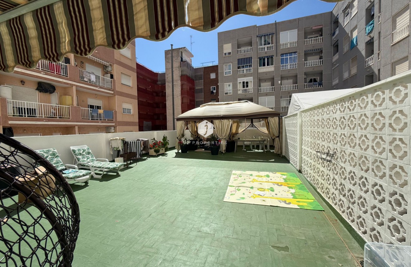 Tweedehands - Appartement / flat -
Torrevieja - Costa Blanca