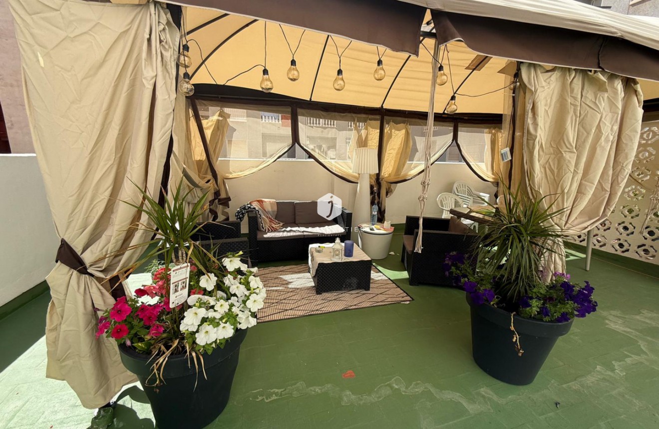 Tweedehands - Appartement / flat -
Torrevieja - Costa Blanca