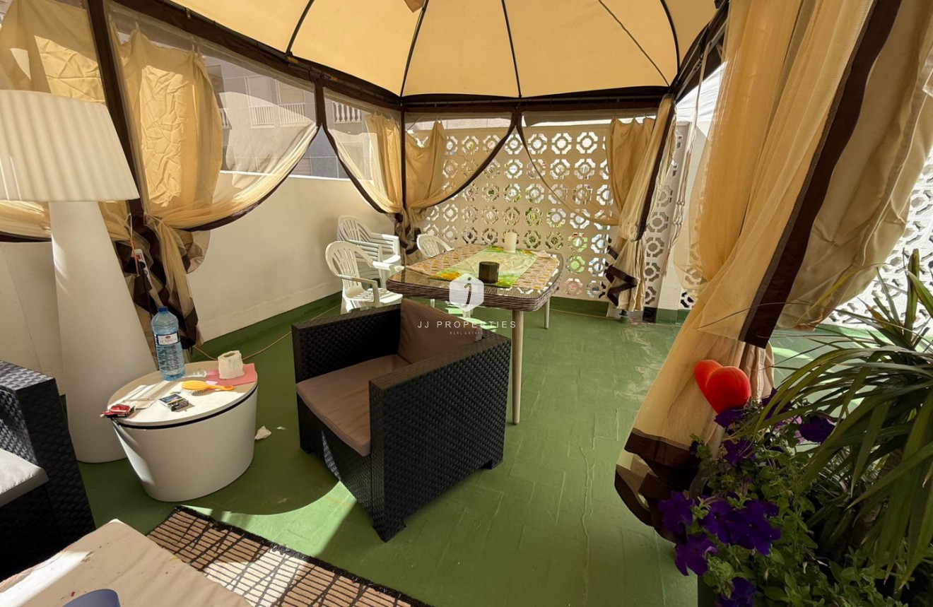 Tweedehands - Appartement / flat -
Torrevieja - Costa Blanca