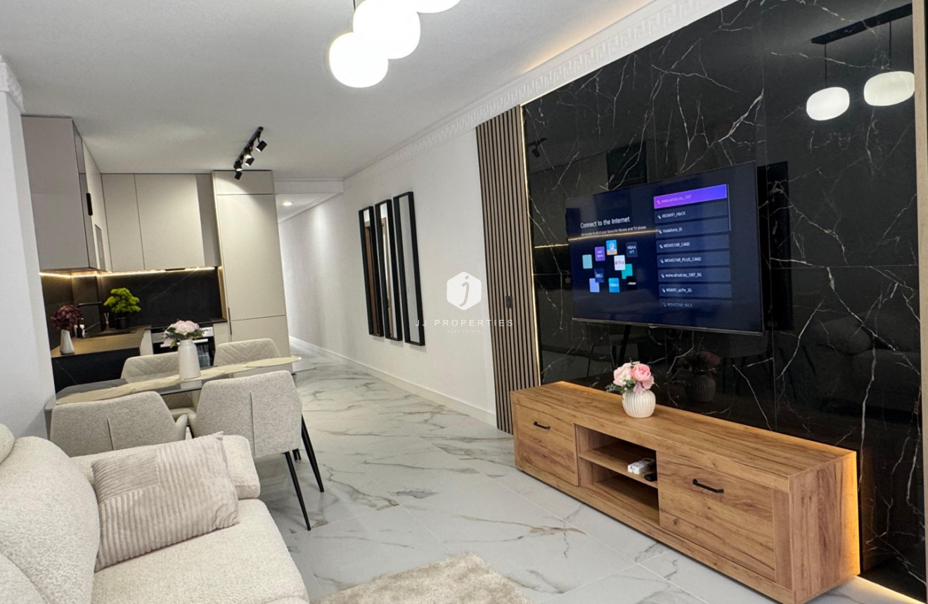 Tweedehands - Appartement / flat -
Torrevieja - Costa Blanca