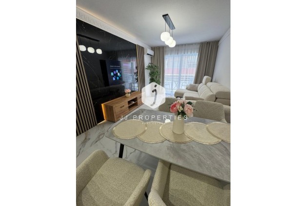 Tweedehands - Appartement / flat -
Torrevieja - Costa Blanca