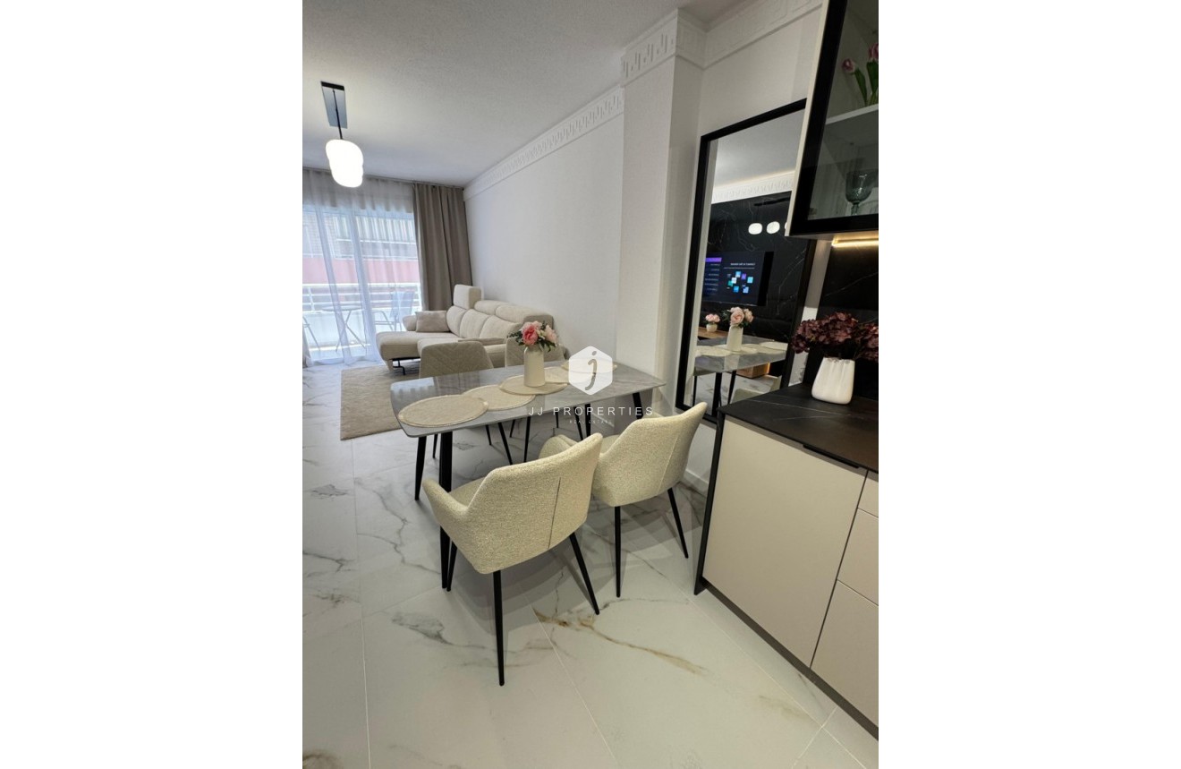 Tweedehands - Appartement / flat -
Torrevieja - Costa Blanca