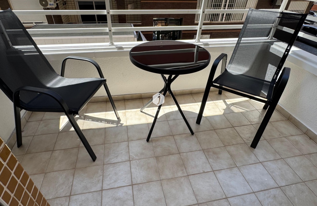 Tweedehands - Appartement / flat -
Torrevieja - Costa Blanca