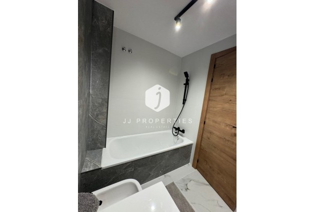 Tweedehands - Appartement / flat -
Torrevieja - Costa Blanca