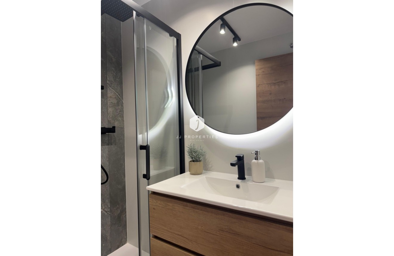 Tweedehands - Appartement / flat -
Torrevieja - Costa Blanca