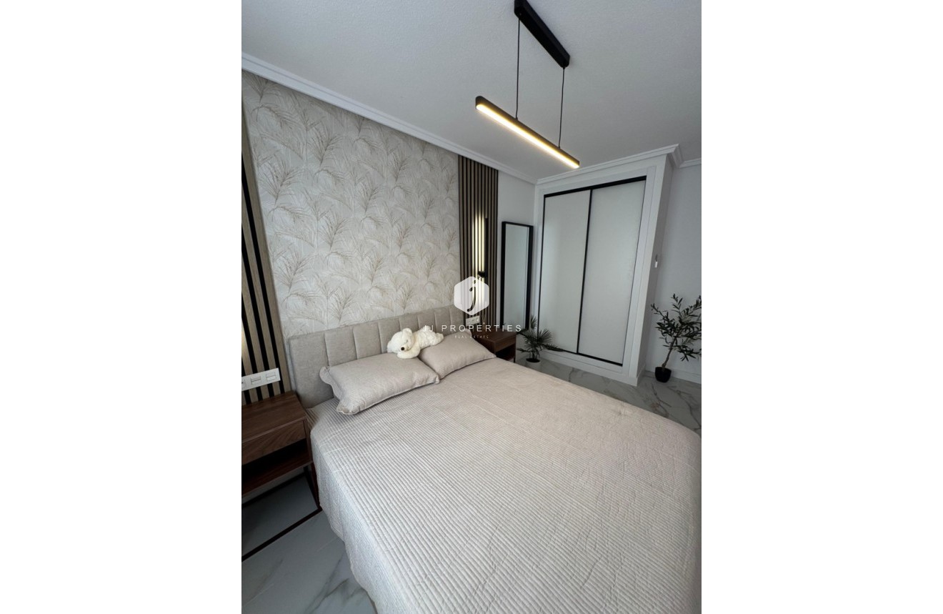 Tweedehands - Appartement / flat -
Torrevieja - Costa Blanca