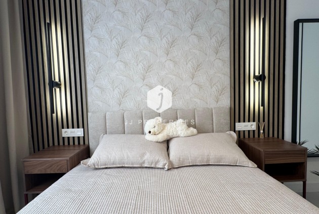 Tweedehands - Appartement / flat -
Torrevieja - Costa Blanca