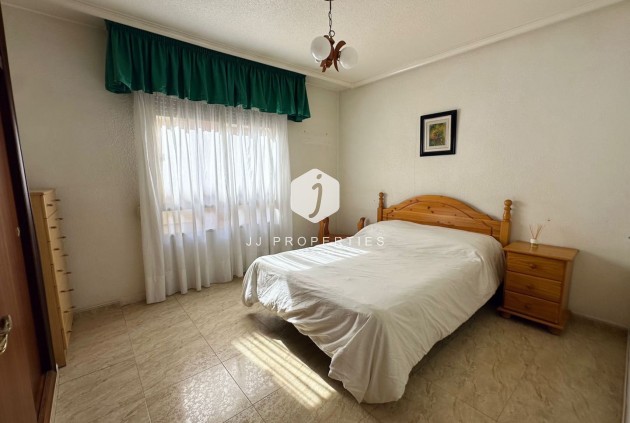 Tweedehands - Appartement / flat -
Torrevieja - Costa Blanca