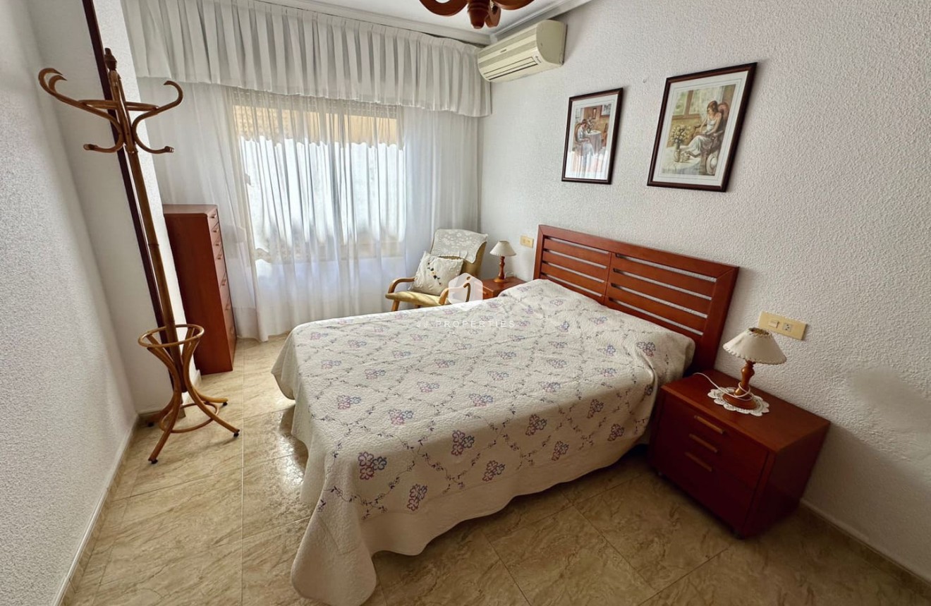 Tweedehands - Appartement / flat -
Torrevieja - Costa Blanca