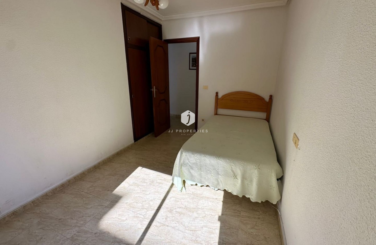 Tweedehands - Appartement / flat -
Torrevieja - Costa Blanca