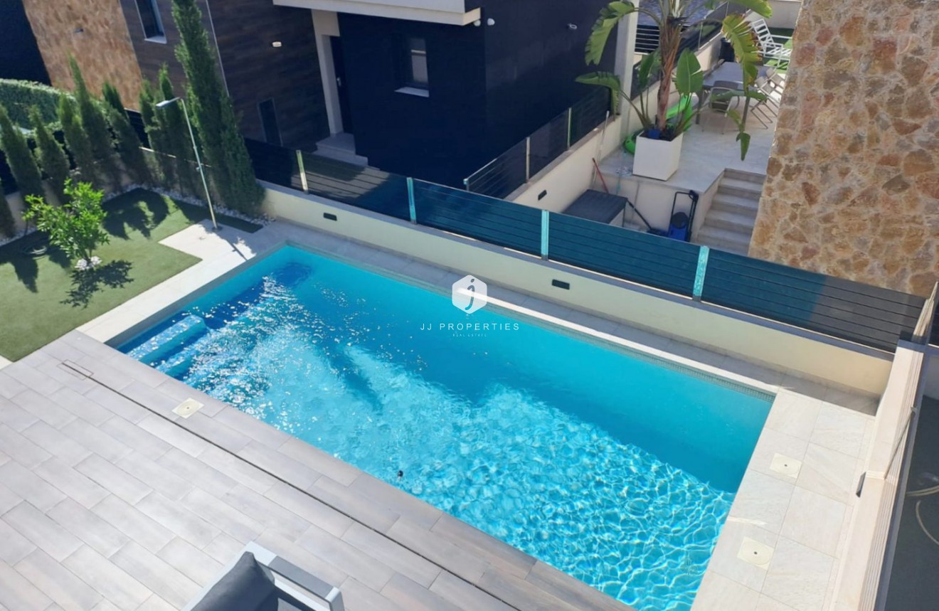 Tweedehands - Chalet -
Orihuela Costa - Costa Blanca