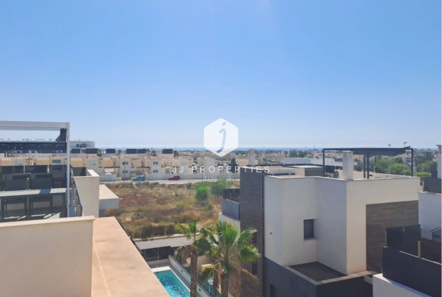 Tweedehands - Chalet -
Orihuela Costa - Costa Blanca