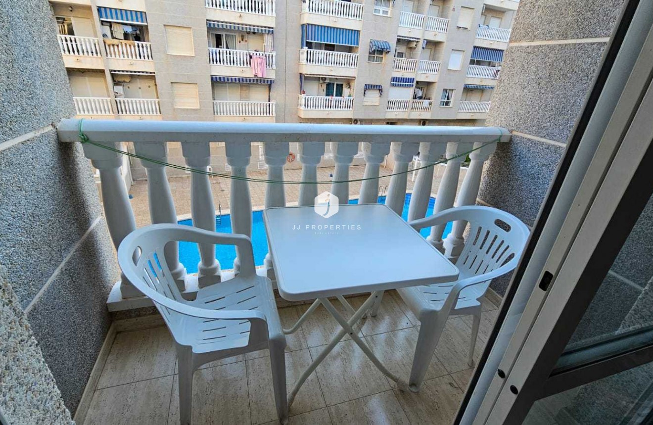 Tweedehands - Appartement / flat -
Torrevieja - Costa Blanca