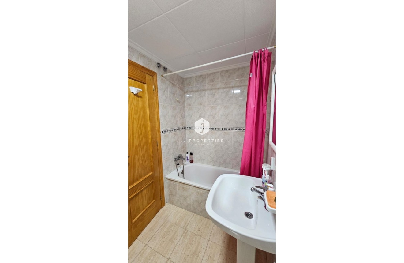 Tweedehands - Appartement / flat -
Torrevieja - Costa Blanca