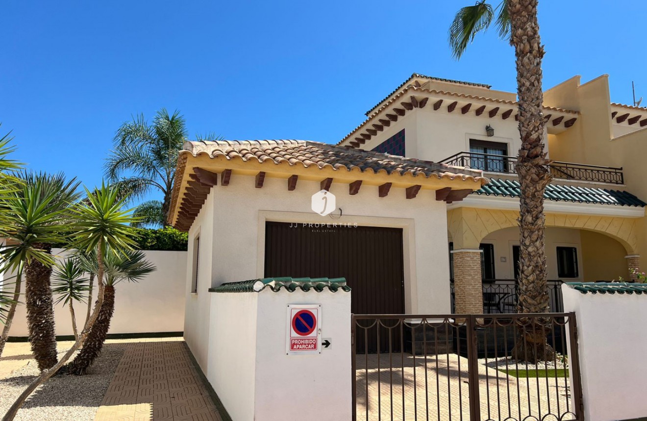 Segunda mano - Chalet -
Ciudad Quesada - Costa Blanca
