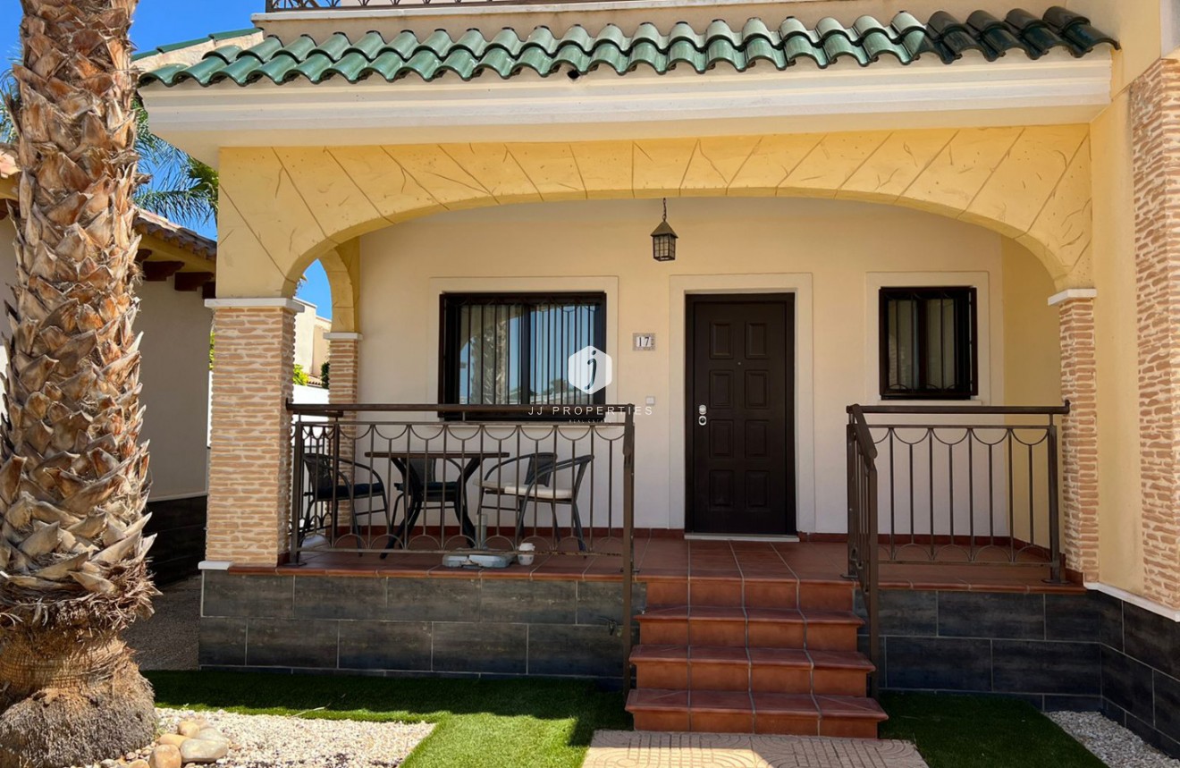 Segunda mano - Chalet -
Ciudad Quesada - Costa Blanca