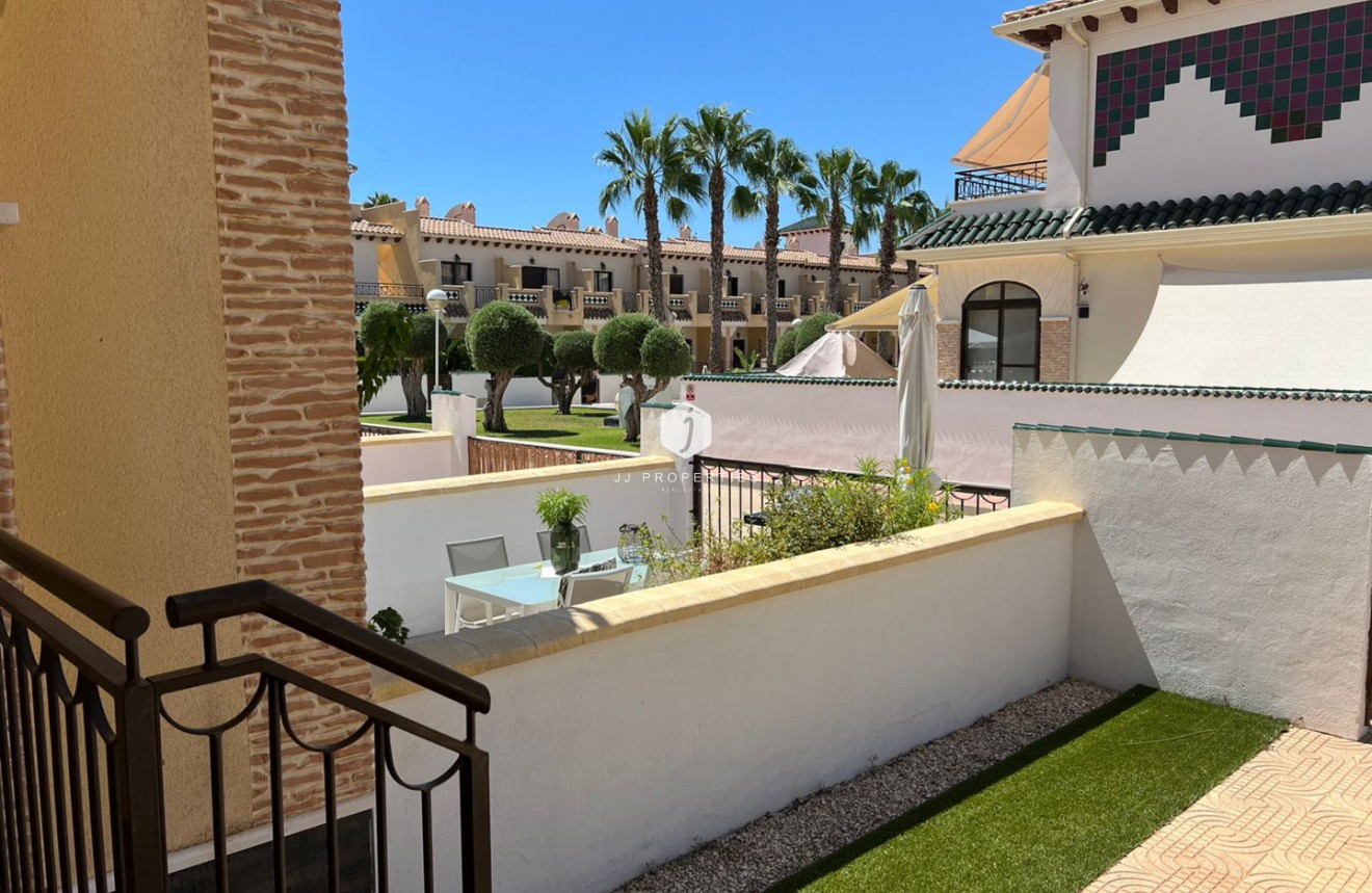 Segunda mano - Chalet -
Ciudad Quesada - Costa Blanca