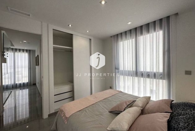 Tweedehands - Chalet -
Torrevieja - Costa Blanca