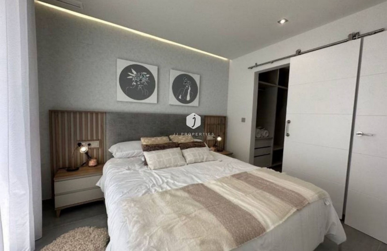 Tweedehands - Chalet -
Torrevieja - Costa Blanca