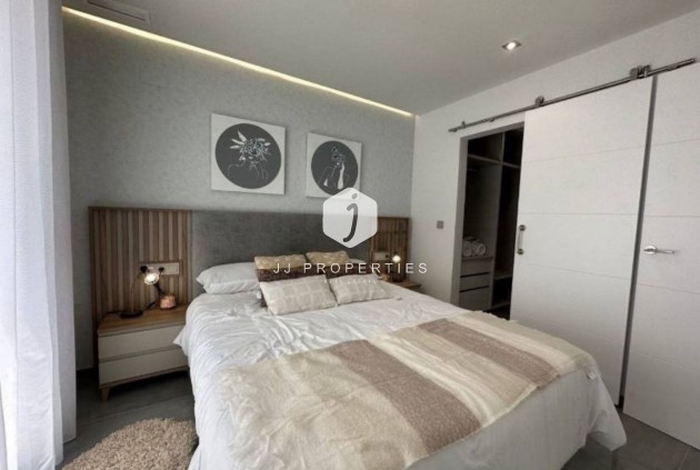 Tweedehands - Chalet -
Torrevieja - Costa Blanca