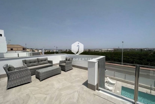 Tweedehands - Chalet -
Torrevieja - Costa Blanca