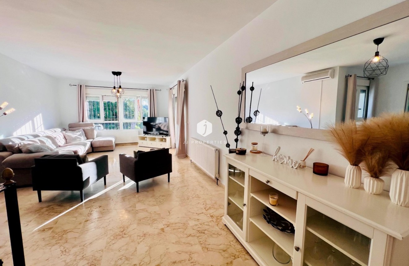 Aus zweiter Hand - Villa -
Orihuela Costa - Lomas De Campoamor-las Ramblas