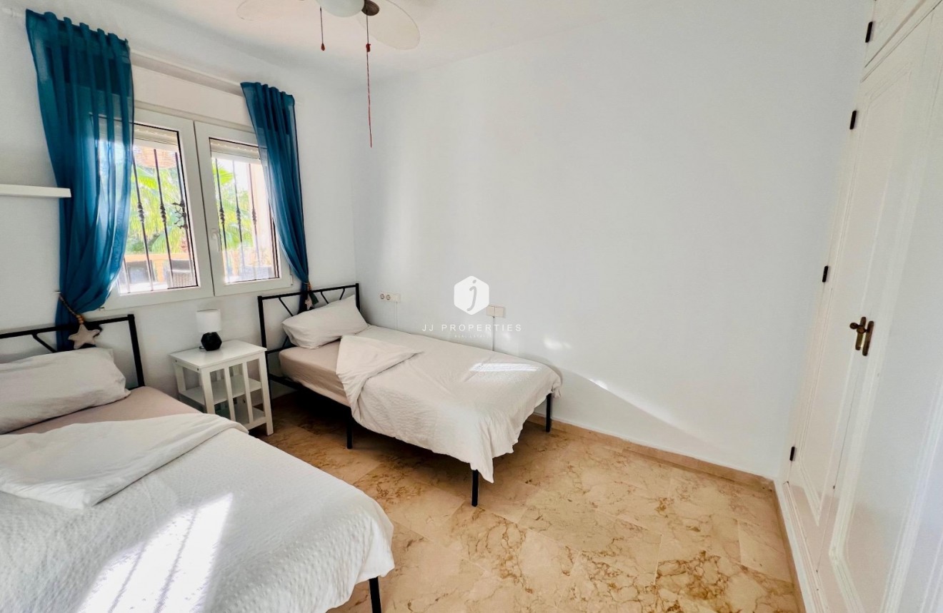 Aus zweiter Hand - Villa -
Orihuela Costa - Lomas De Campoamor-las Ramblas