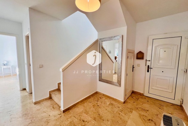 Aus zweiter Hand - Villa -
Orihuela Costa - Lomas De Campoamor-las Ramblas