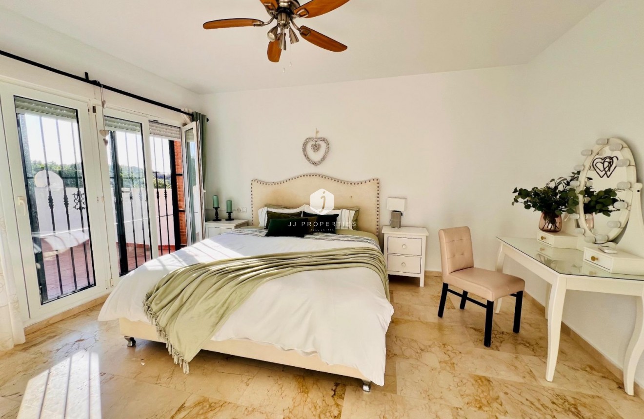 Aus zweiter Hand - Villa -
Orihuela Costa - Lomas De Campoamor-las Ramblas