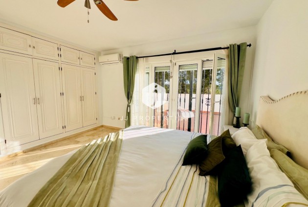 Aus zweiter Hand - Villa -
Orihuela Costa - Lomas De Campoamor-las Ramblas