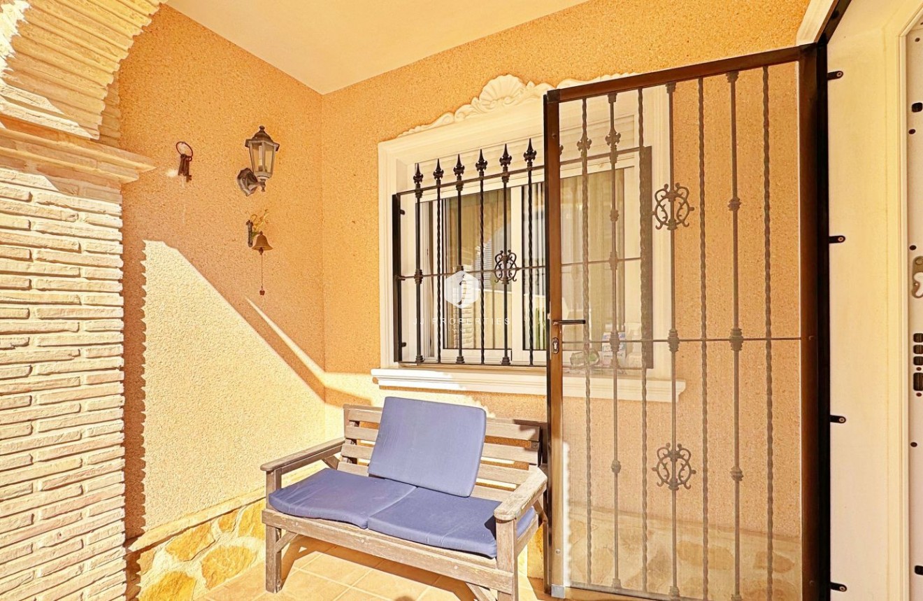 Tweedehands - Chalet -
Orihuela Costa - Costa Blanca