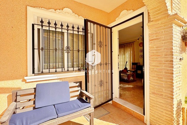 Tweedehands - Chalet -
Orihuela Costa - Costa Blanca