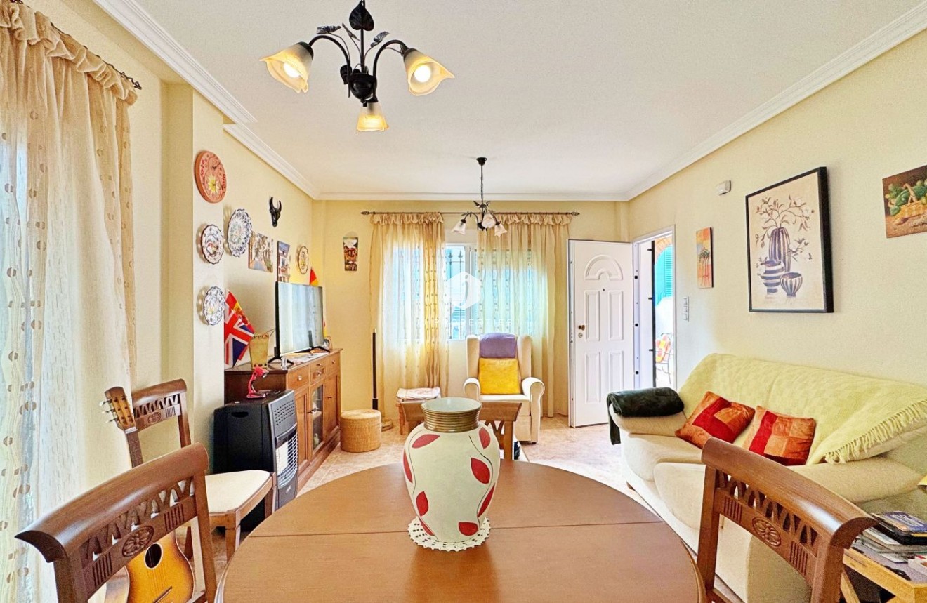 Tweedehands - Chalet -
Orihuela Costa - Costa Blanca