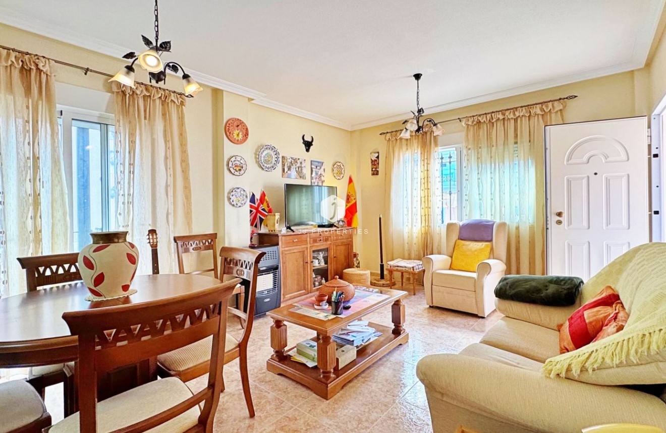 Tweedehands - Chalet -
Orihuela Costa - Costa Blanca