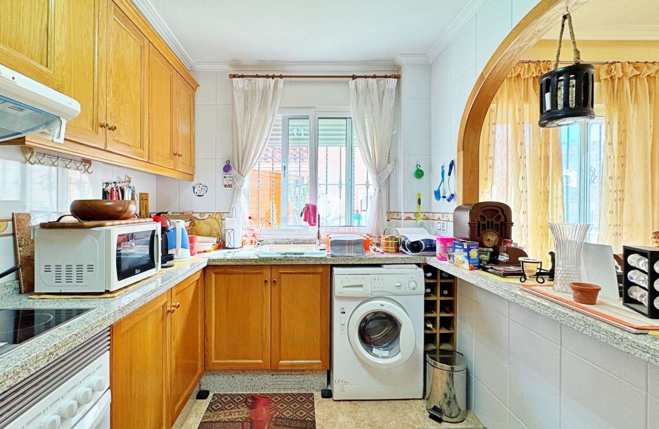 Tweedehands - Chalet -
Orihuela Costa - Costa Blanca