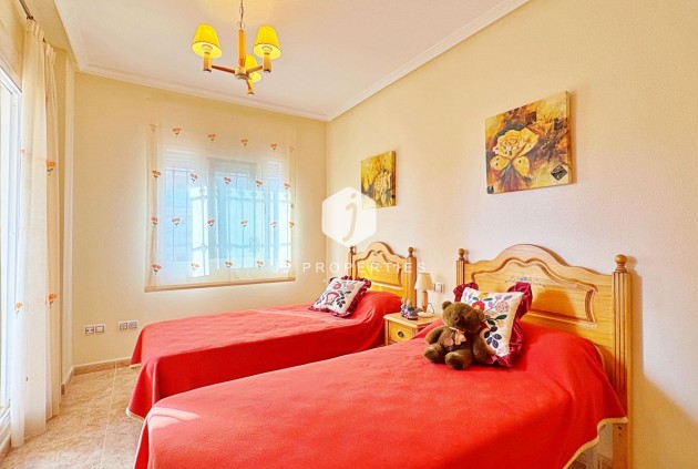 Tweedehands - Chalet -
Orihuela Costa - Costa Blanca