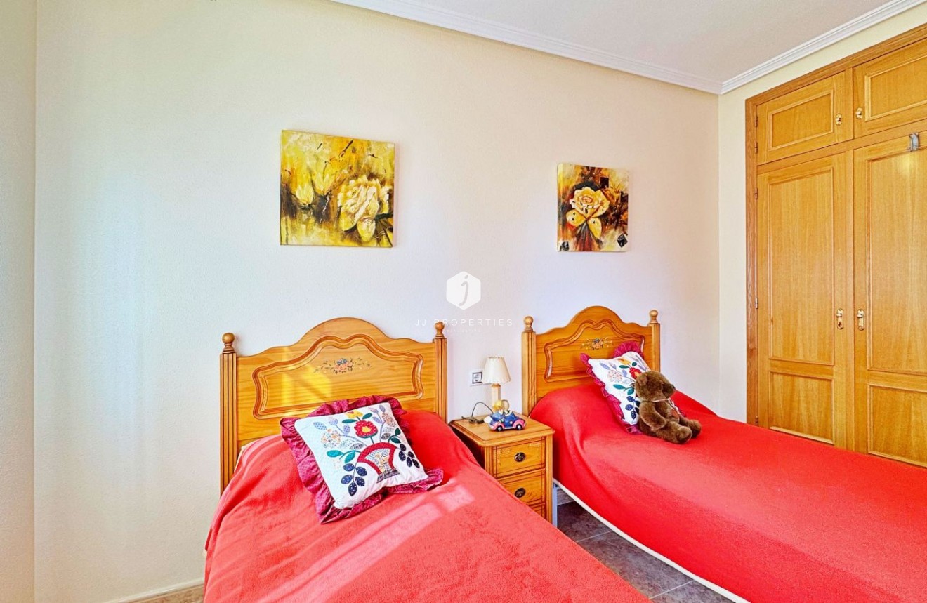 Tweedehands - Chalet -
Orihuela Costa - Costa Blanca