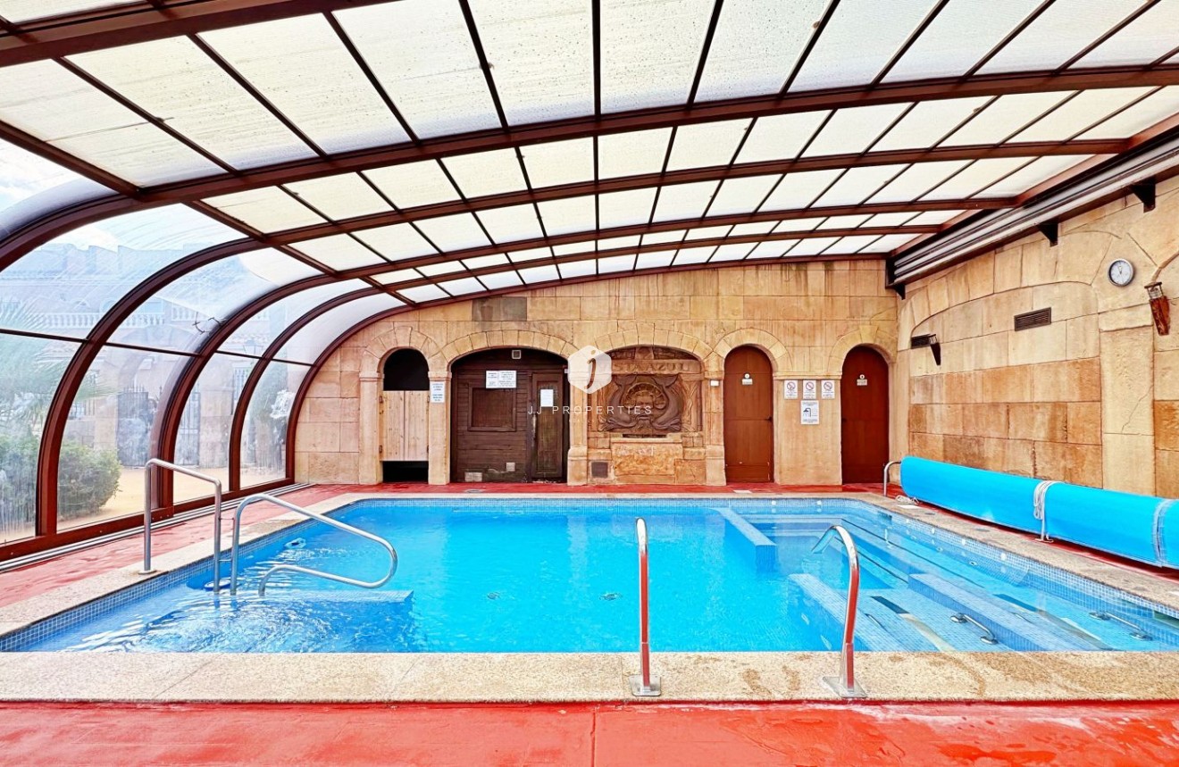 Tweedehands - Chalet -
Orihuela Costa - Costa Blanca