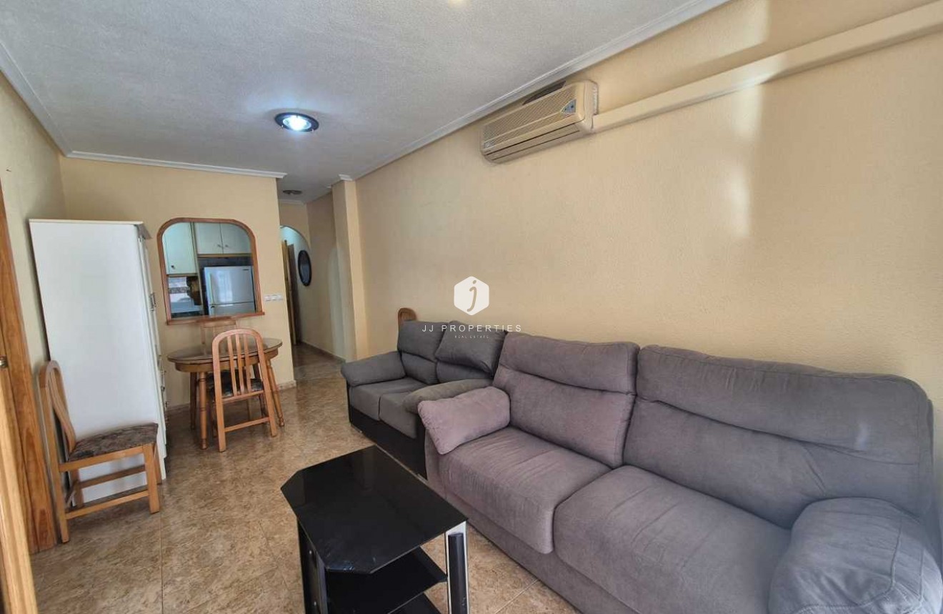 Tweedehands - Appartement / flat -
Torrevieja - Costa Blanca