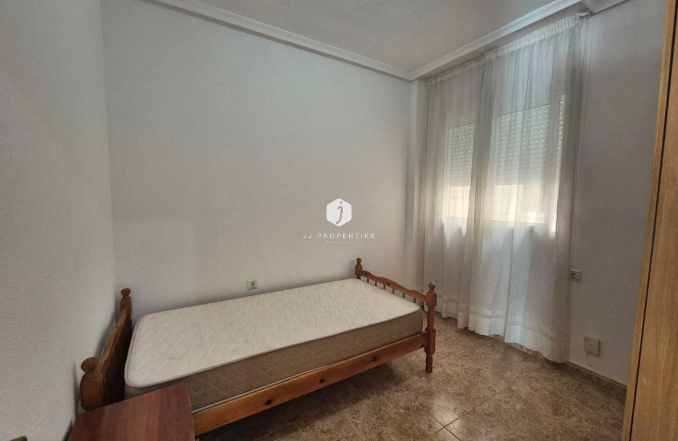 Tweedehands - Appartement / flat -
Torrevieja - Costa Blanca