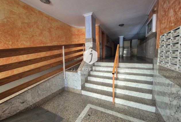 Tweedehands - Appartement / flat -
Torrevieja - Costa Blanca