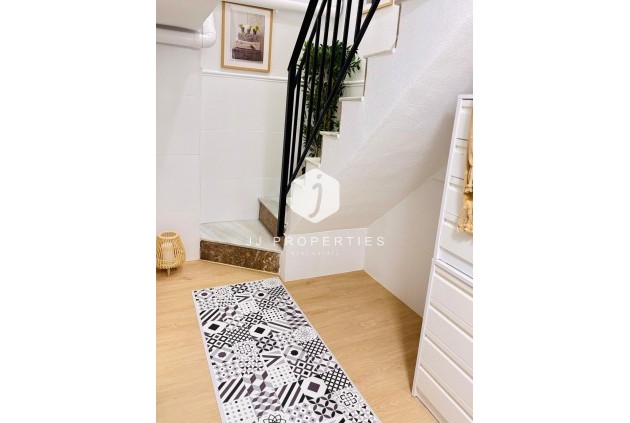 Tweedehands - Appartement / flat -
Torrevieja - Costa Blanca