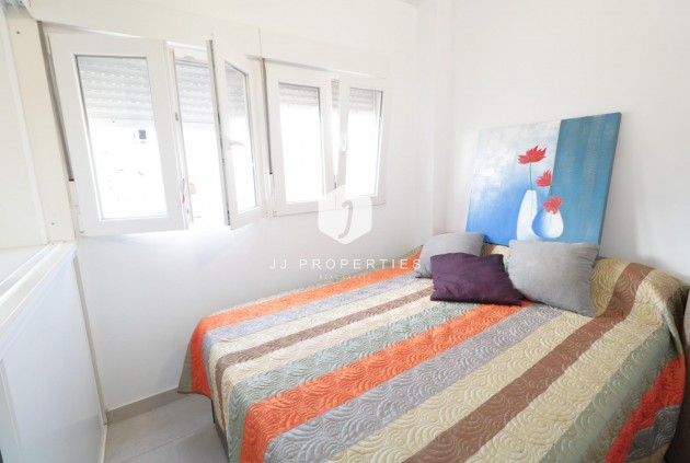 Tweedehands - Appartement / flat -
Torrevieja - Playa de los Naufragos