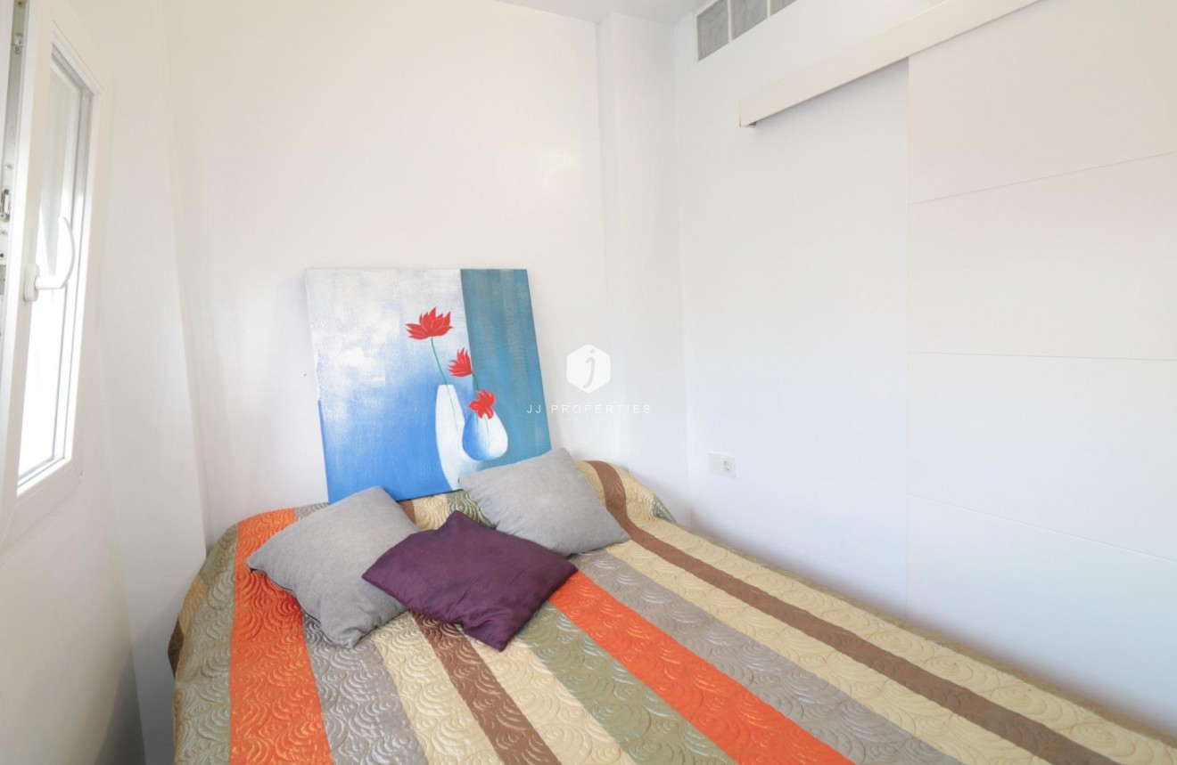 Tweedehands - Appartement / flat -
Torrevieja - Playa de los Naufragos