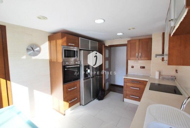 Tweedehands - Penthouse -
Guardamar del Segura - Pueblo